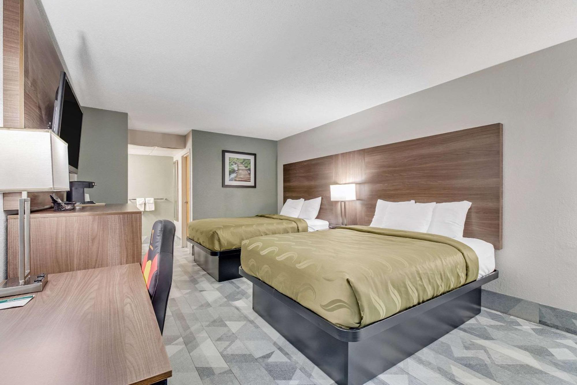 Quality Inn Далтън Екстериор снимка