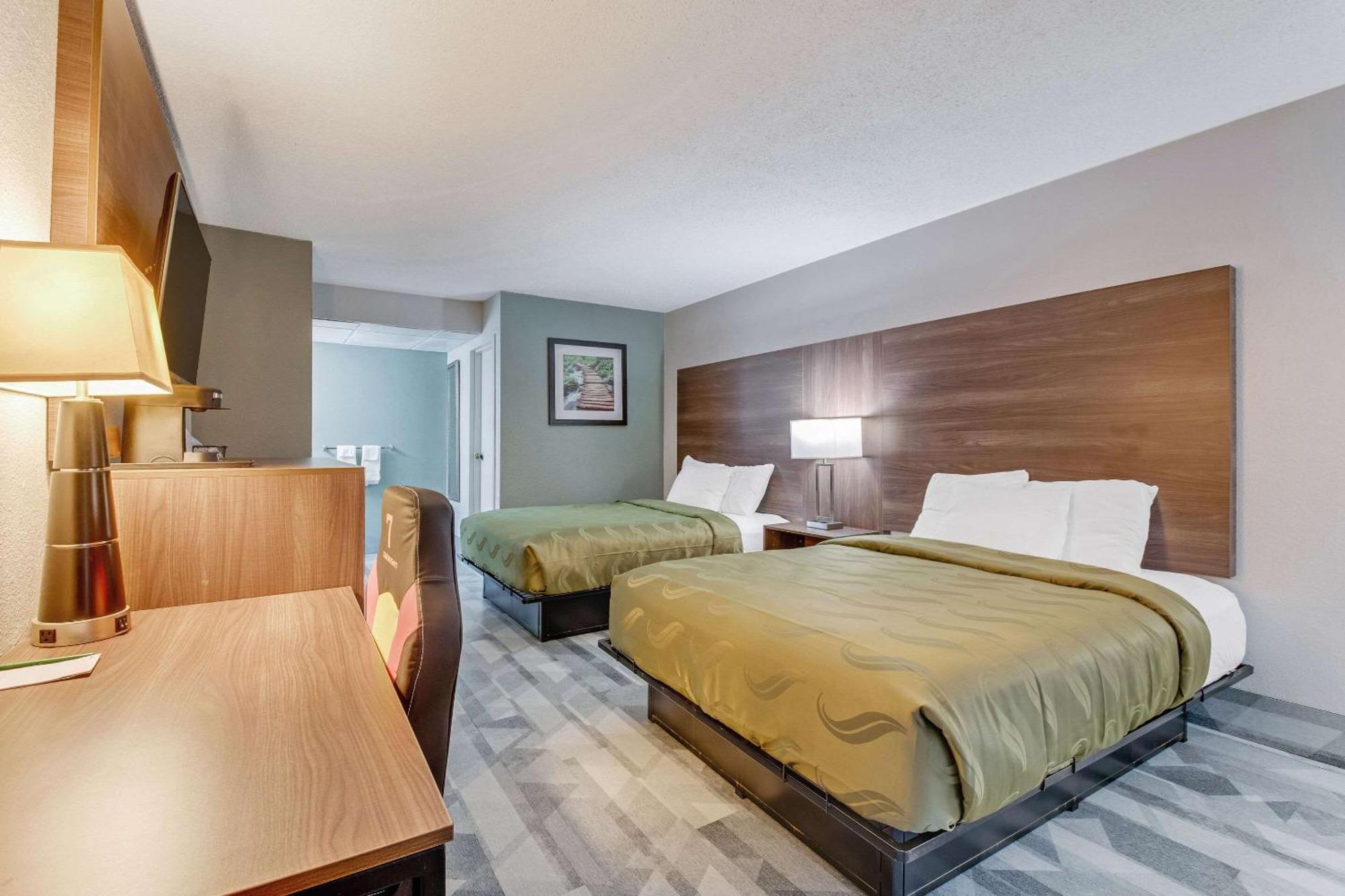 Quality Inn Далтън Екстериор снимка